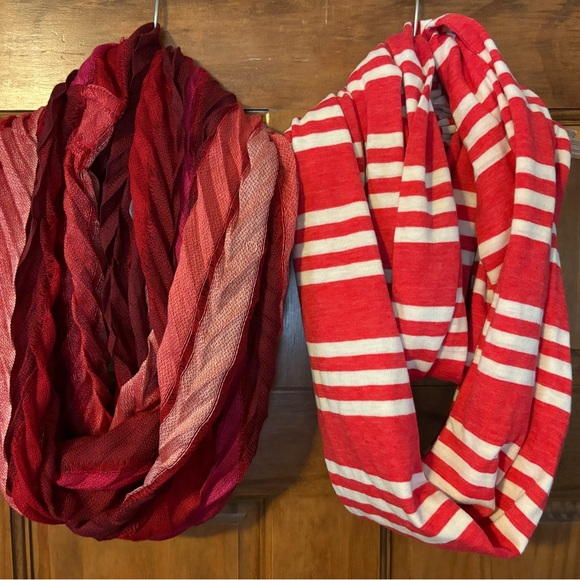 Source Unknown Accessories - 2 infinity scarves: red/wht striped knit, and multi color red chevron texture OS